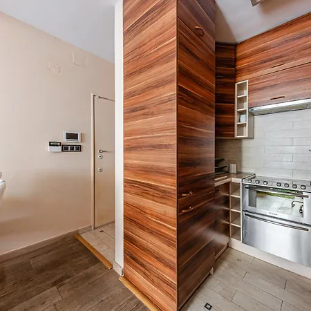 Apartmán La Dolce -massage Shower With Ac, Balcony Near The Park Budapešť