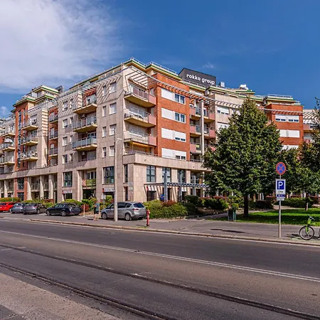 Appartement La Dolce -massage Shower With Ac, Balcony Near The Park